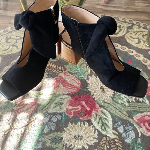 Moommo Sandals Size 8.5 - Picture 2 of 8